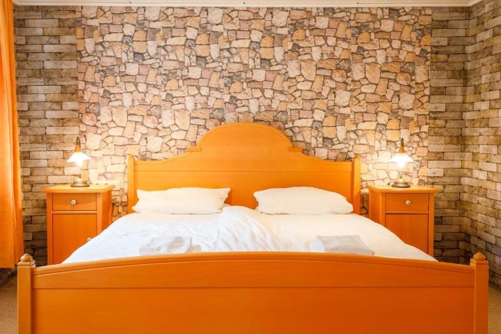 Boutique Hotel Auerhahn - קדלינבורג מראה חיצוני תמונה